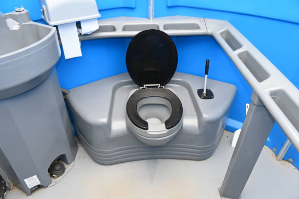 Best Portable restroom trailer rental  in Wausau, WI